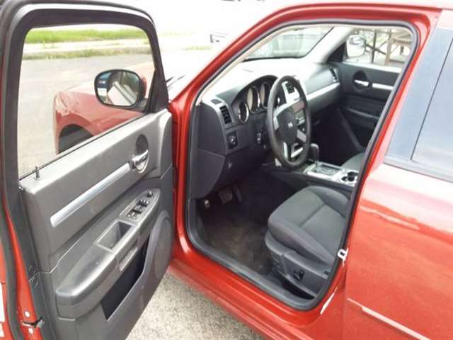 2010 Dodge Charger SXT 4DR Sedan